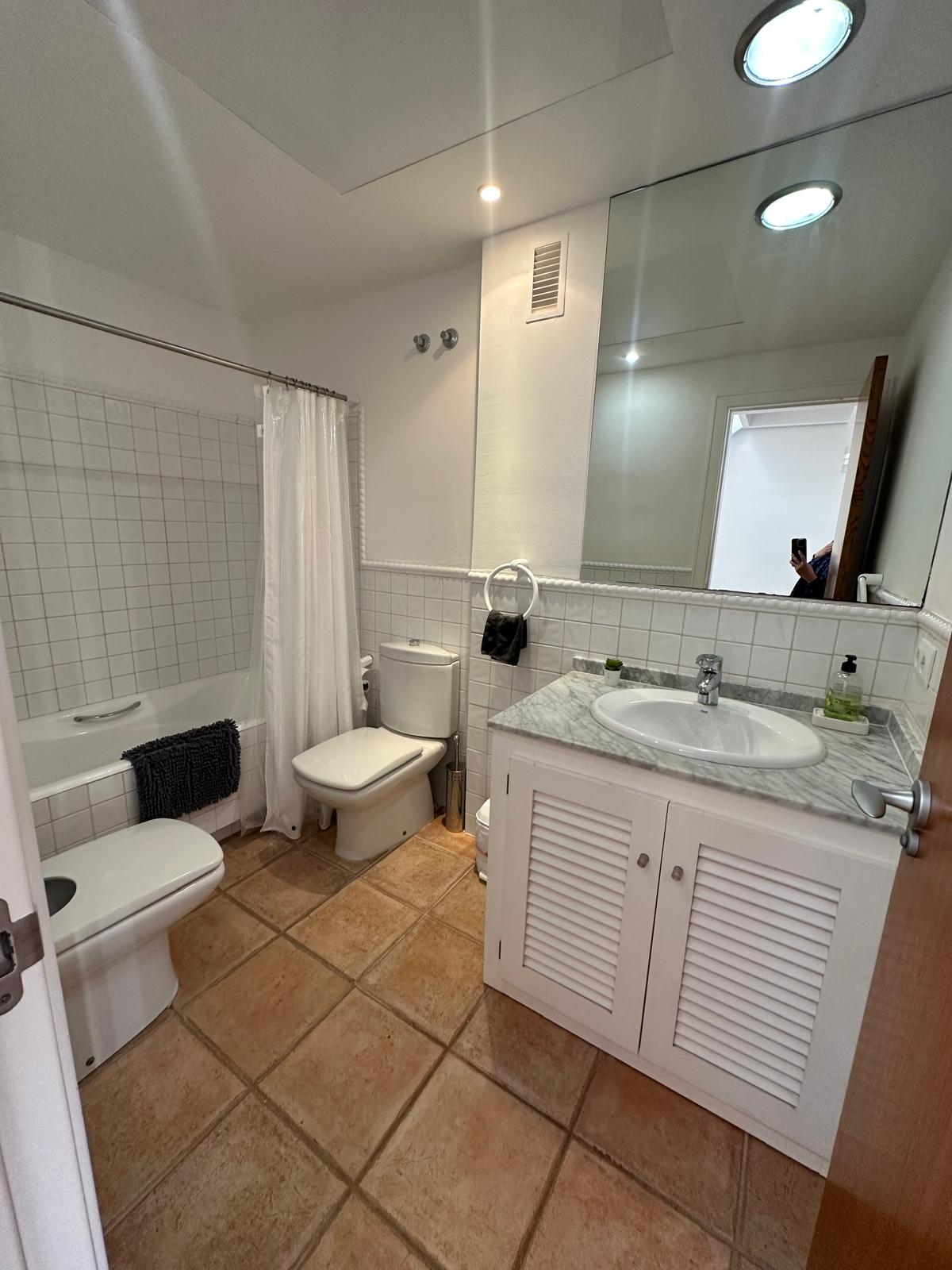 IbizaRentalFullBathroom01 Ibiza Apartment Full Bathroom